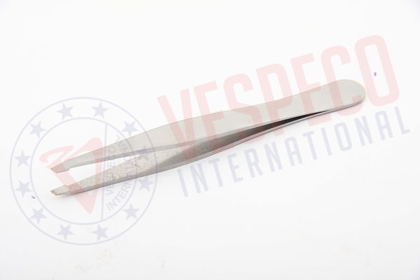 Eyebrow Tweezers